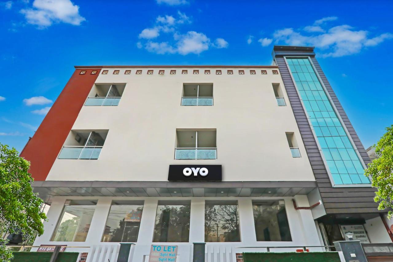 Collection O Mvd Gomti Nagar Hotel